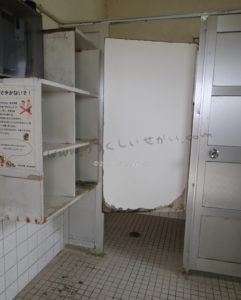 コンドイビーチの更衣室の内部